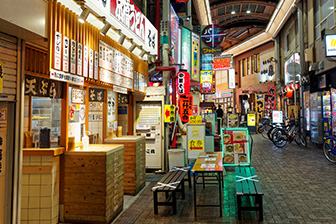 京橋駅周辺（京橋商店街・コムズガーデン）