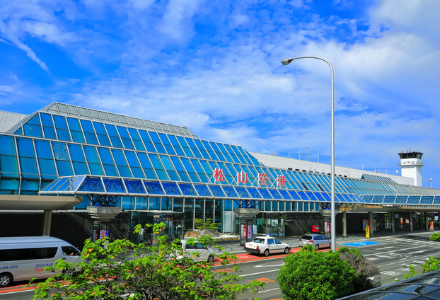 松山空港